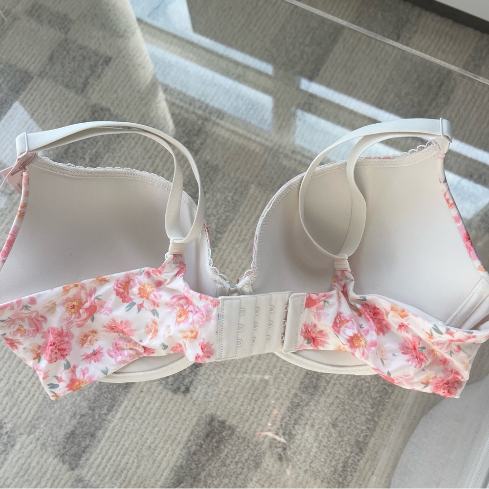 Victoria’s Secret Perfect Shape Smooth Push Up Floral Bra - Picture 5 of 6